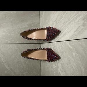 NWOT Gradiant patent leather studded rivet pointed toe stiletto heels Size 39/8